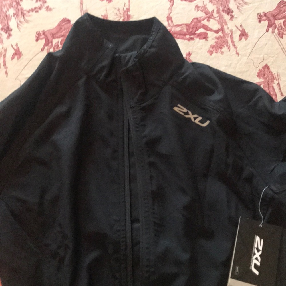 Brand new with tags 2xu women’s run jacket